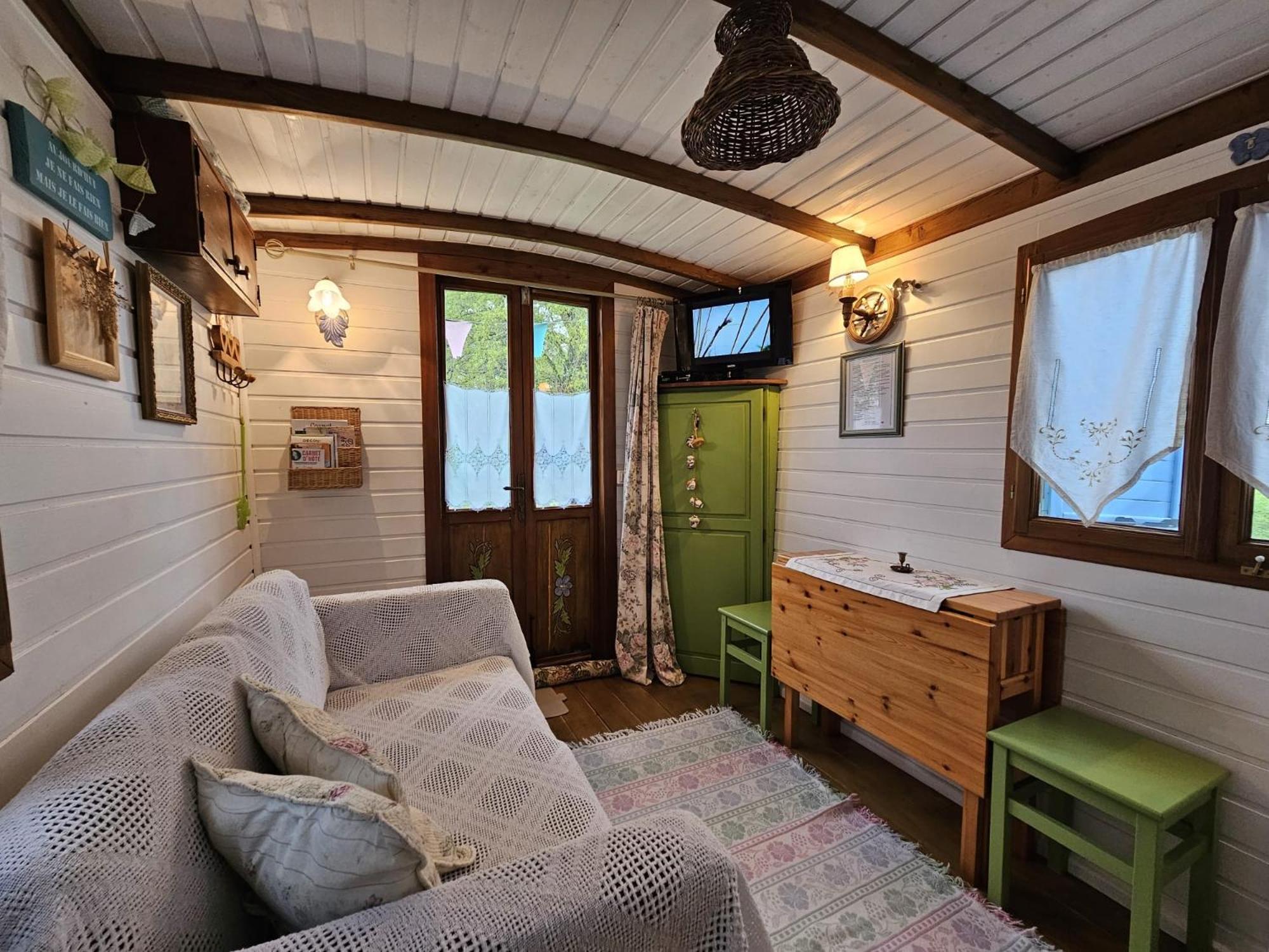 Roulotte Fleur Des Champs Villa Sigalens Екстериор снимка