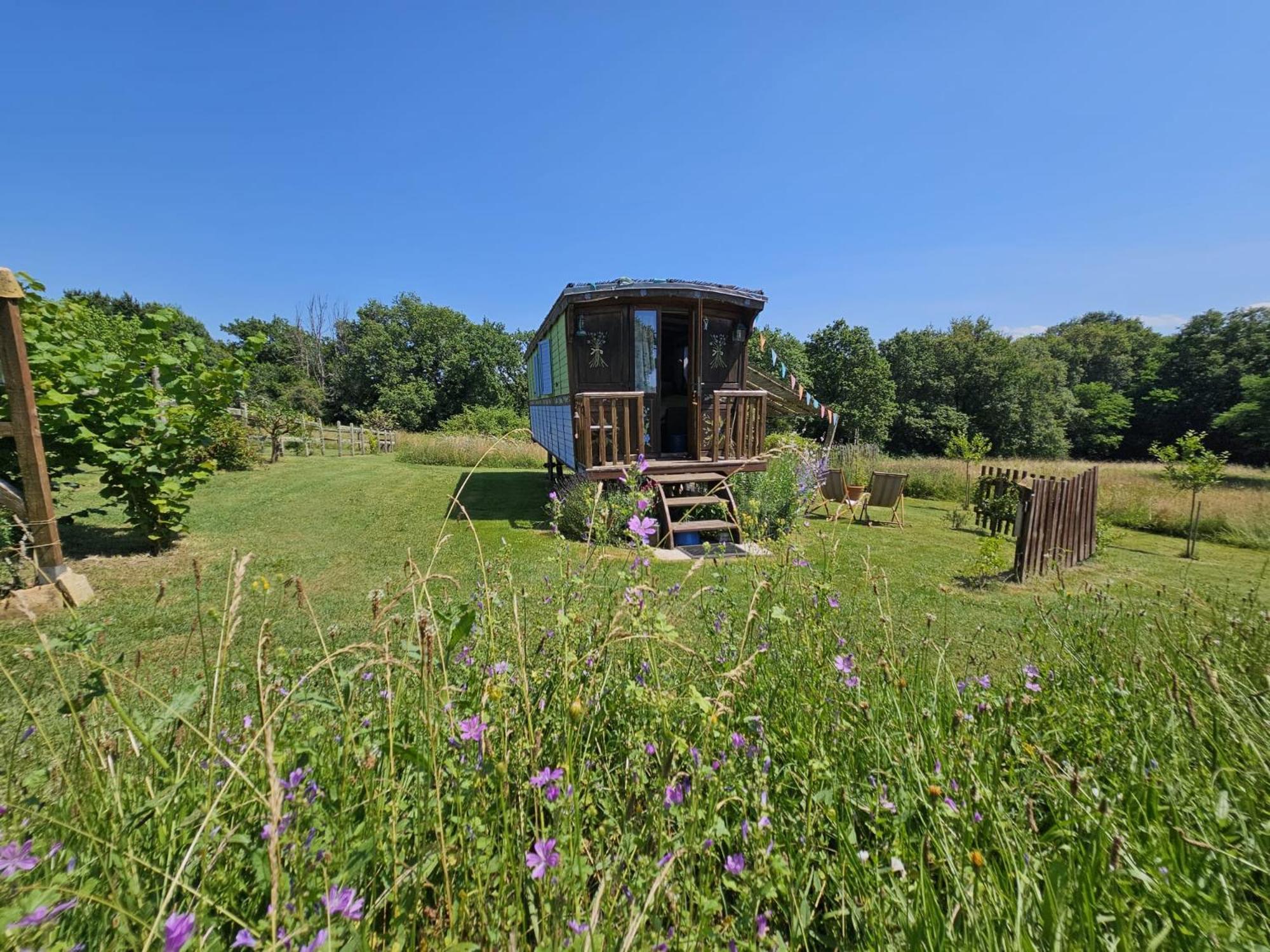 Roulotte Fleur Des Champs Villa Sigalens Екстериор снимка